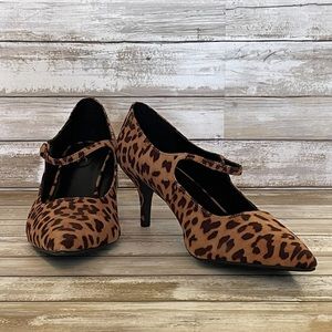 Comfort EST. 1946 heels